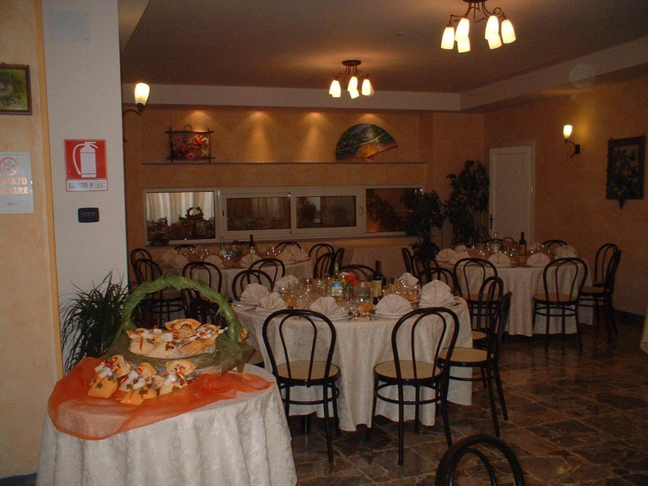 Hotel Miravalle 2000 リッツァーノ・イン・ベルヴェデーレ エクステリア 写真